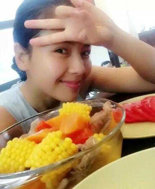 广西夫妻网红吃瓜事件